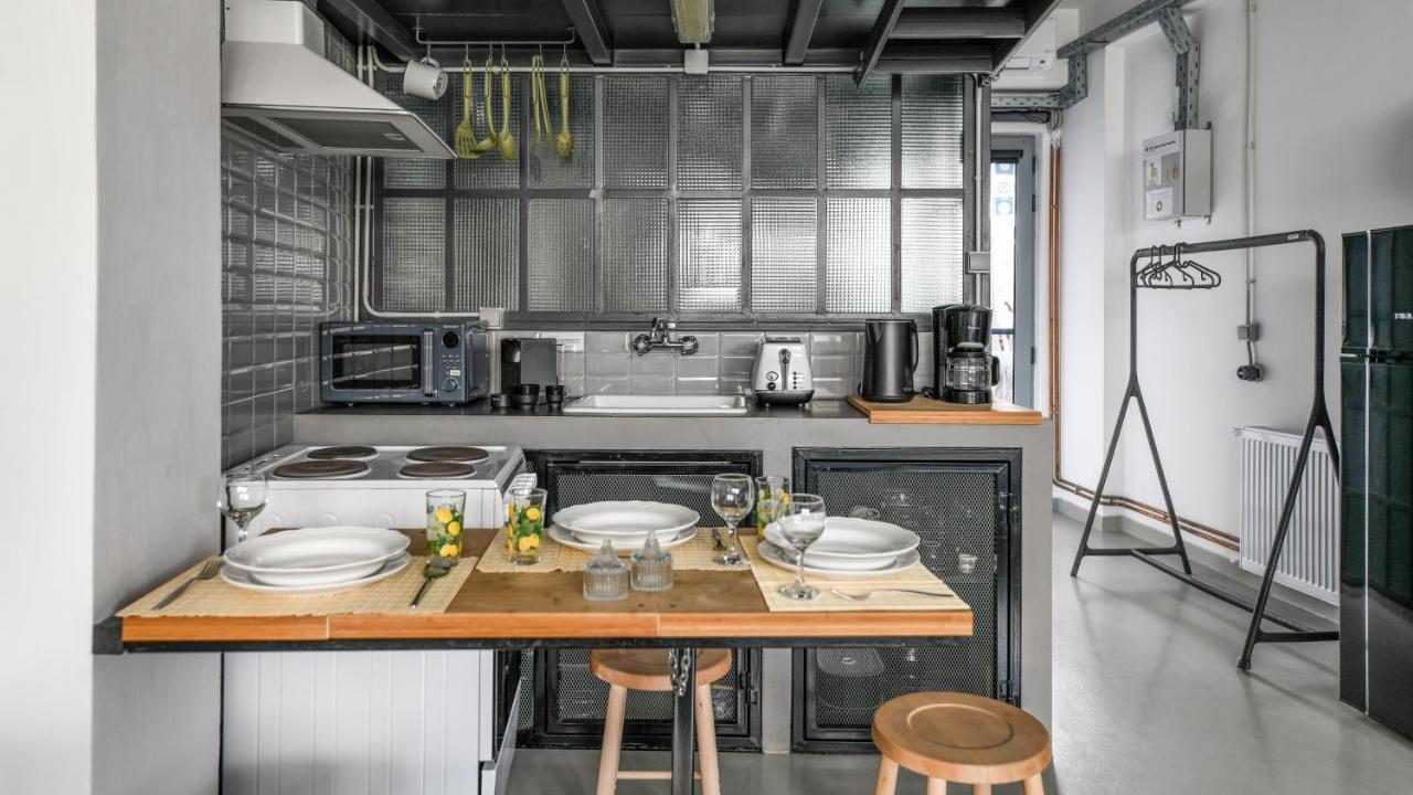 Monastiraki Factory Citycenter- Unspoiled Athens Apartments エクステリア 写真