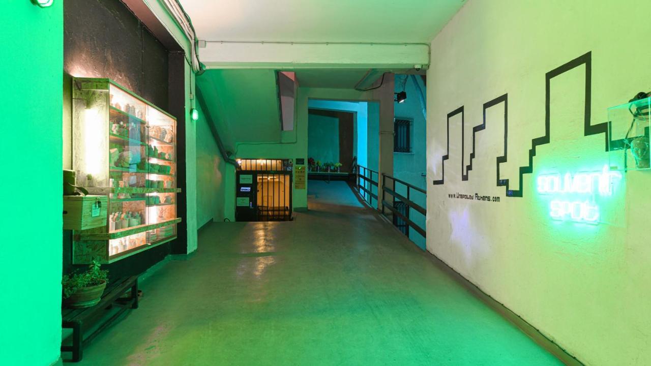 Monastiraki Factory Citycenter- Unspoiled Athens Apartments エクステリア 写真