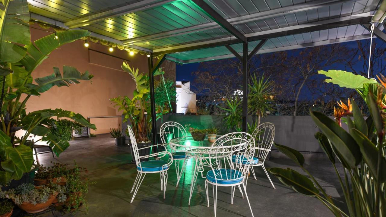 Monastiraki Factory Citycenter- Unspoiled Athens Apartments エクステリア 写真