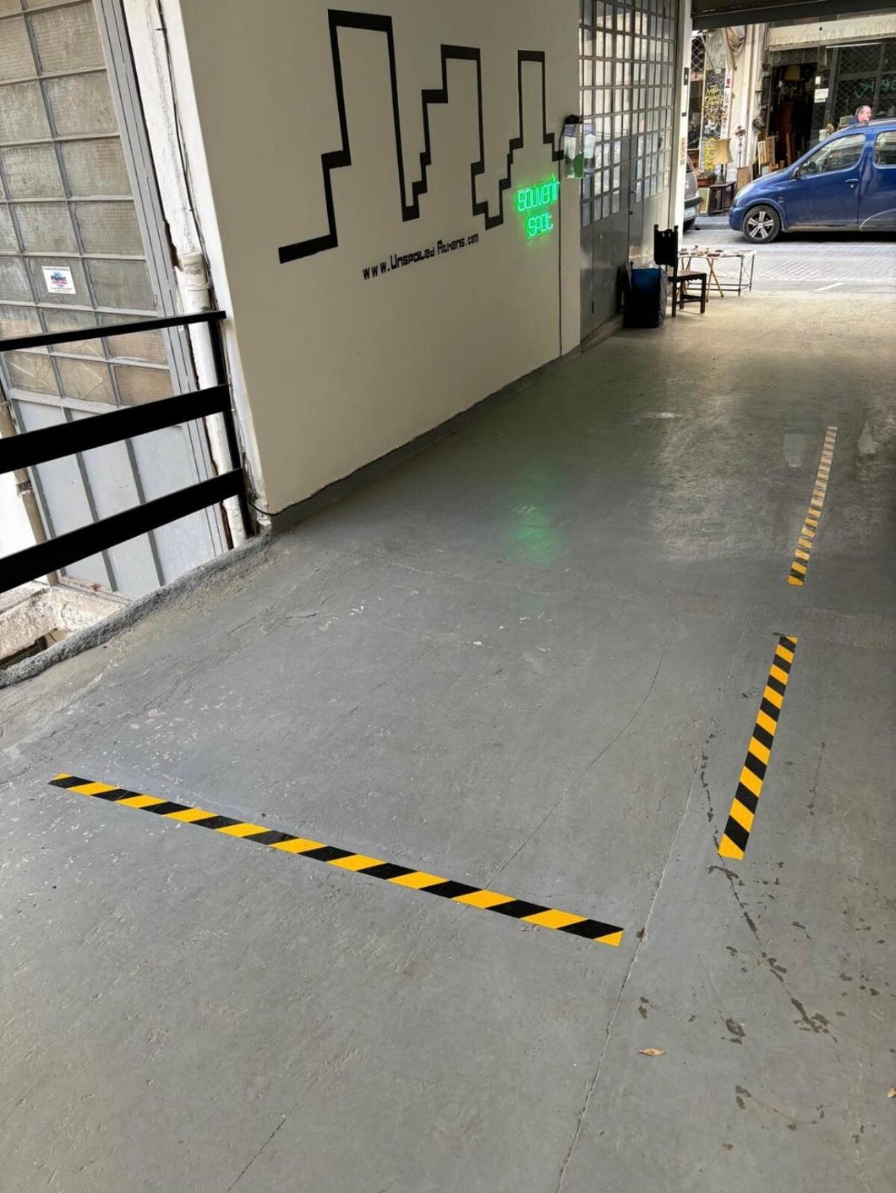 Monastiraki Factory Citycenter- Unspoiled Athens Apartments エクステリア 写真