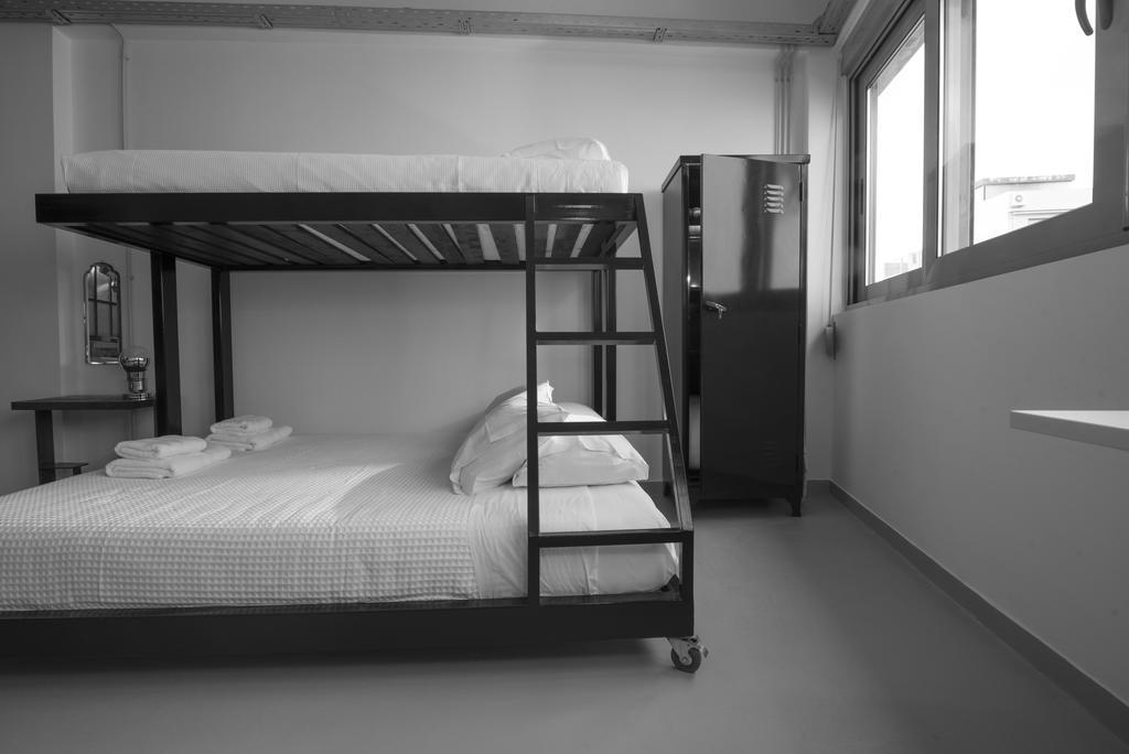 Monastiraki Factory Citycenter- Unspoiled Athens Apartments エクステリア 写真