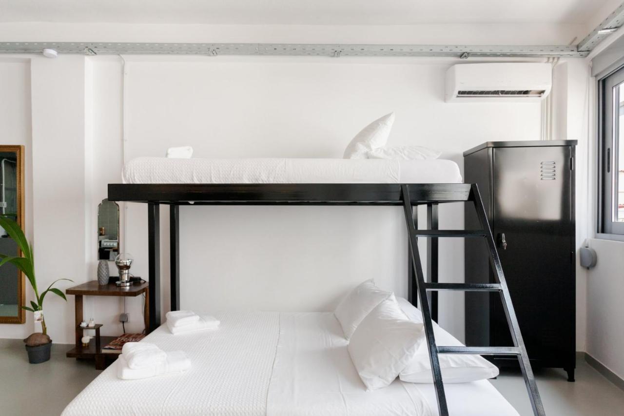 Monastiraki Factory Citycenter- Unspoiled Athens Apartments エクステリア 写真